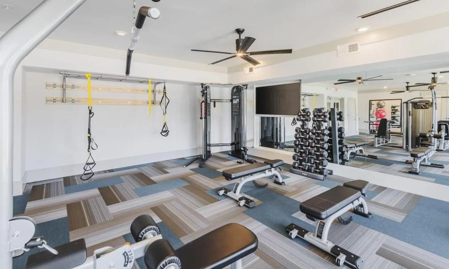 Landing At Pine 25 North End - 1 Bedroom In Tryon Hills Charlotte